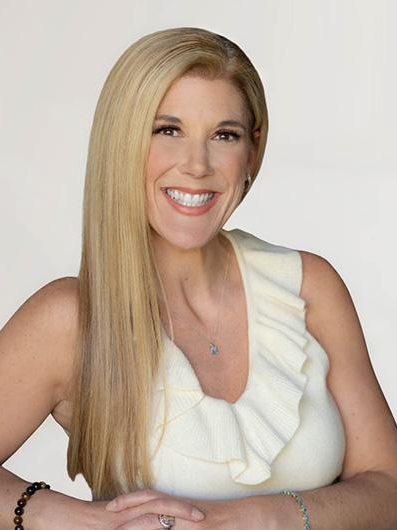 Kelly Bazzani Host of Maximum Resilience on Transformation Talk Radio