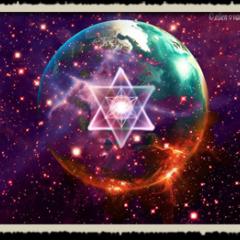 Silver Gaia Radio with Dr. Brie Gibbs - The Goddess Emergence: The 5th light is here: Standing in your goddess light with love ONLY