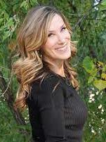 Stephanie  James